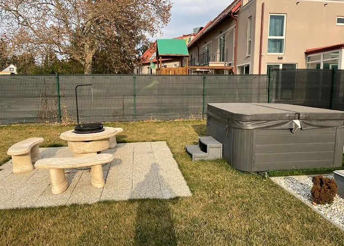 Sorrento Deluxe - Jacuzzi Villa *